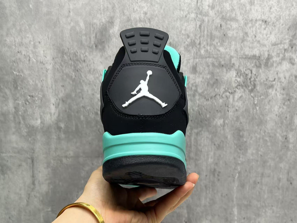 Air Jordan 4 Retro “Tiffany”
